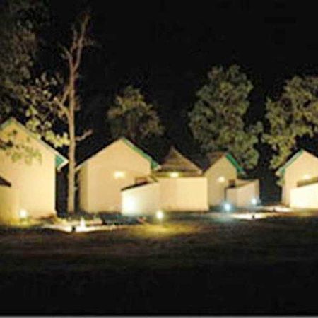 Tiger Lagoon Hotel Bandhavgarh National Park ภายนอก รูปภาพ