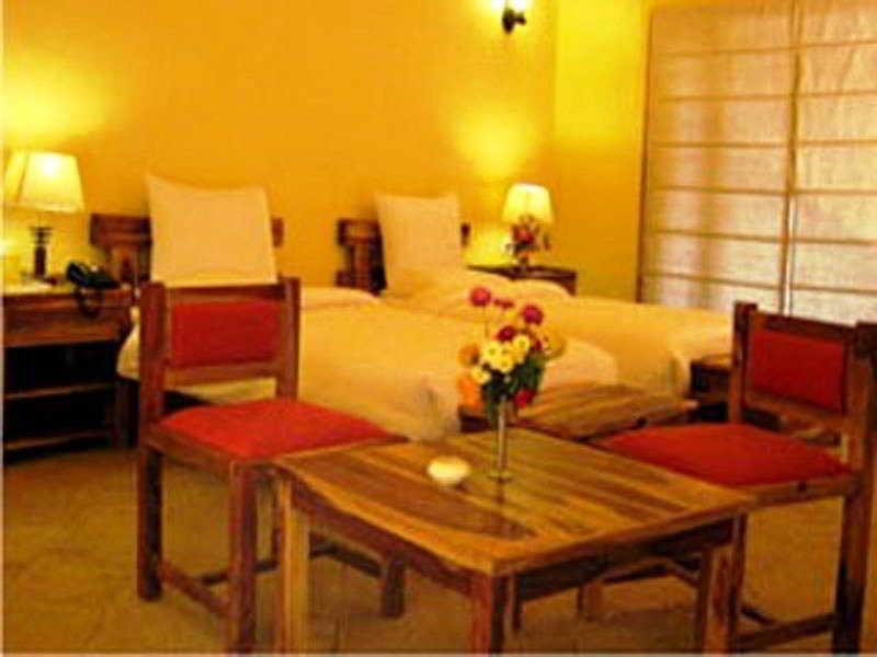 Tiger Lagoon Hotel Bandhavgarh National Park ภายนอก รูปภาพ